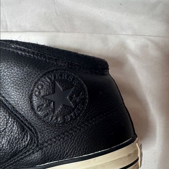 Converse Black and White High-Tops. Men’s Size 11 and Women’s Size 13. - Picture 5 of 9